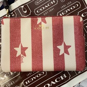 ⭐️Coach⭐️ striped Star wristlet NWT